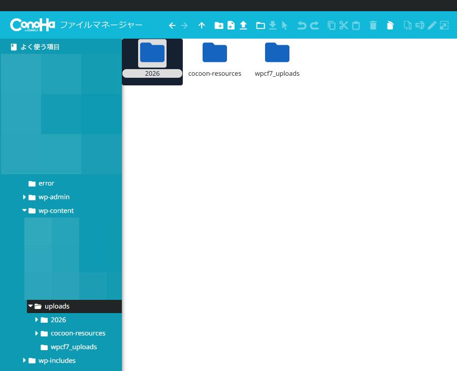 ConoHa WING のファイルマネージャーで wp-content/uploads を開いた画面。フォルダだけで PHP ファイルはない